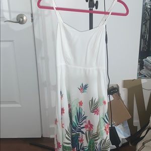 This is a beautiful summer dress